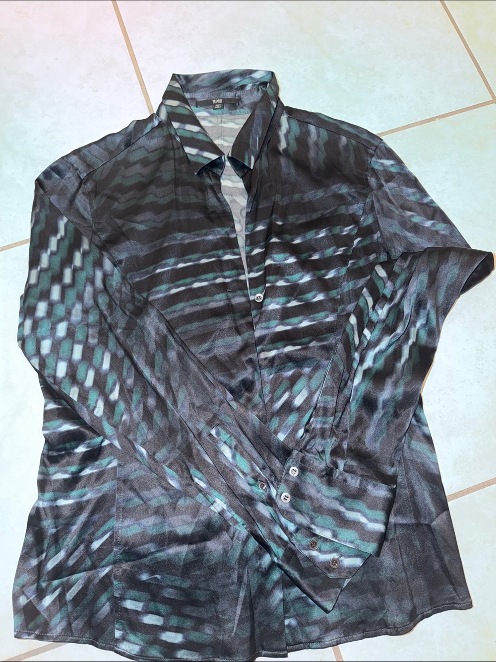 Boss Women's Black & Teal Wave-Pattern Button Front Blouse